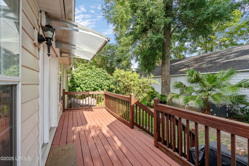 Welcome to 8 Wateree Court, a charming cottage style home - photo 3