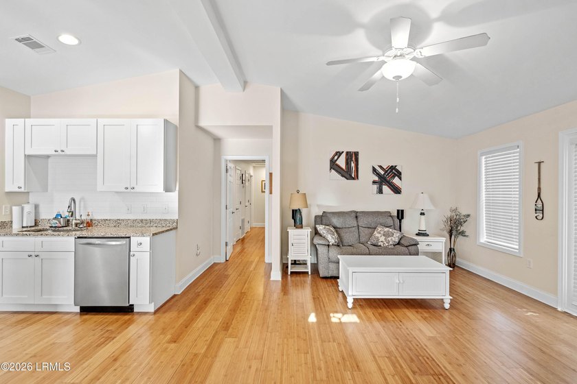 Welcome to 8 Wateree Court, a charming cottage style home - photo 4