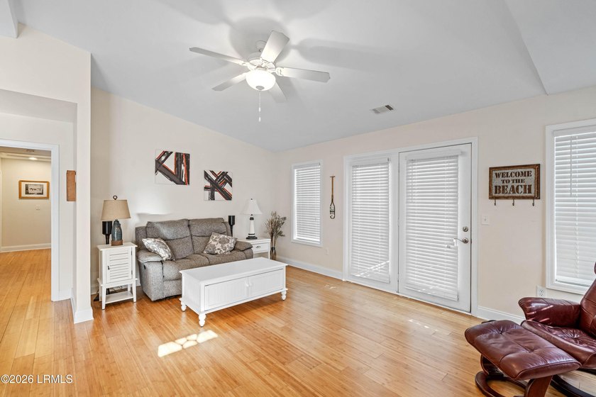 Welcome to 8 Wateree Court, a charming cottage style home - photo 5