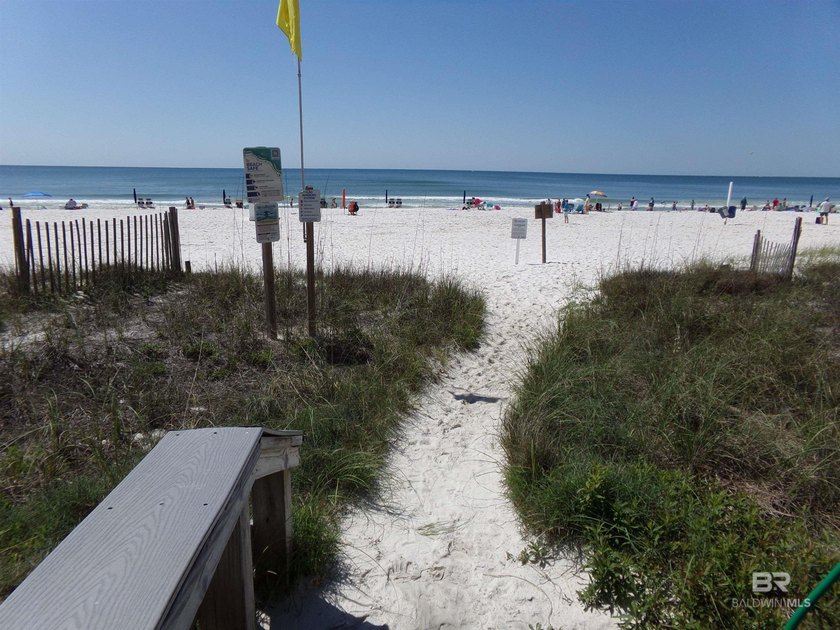 Island Shores has been described as a beachfront landmark and - photo 9