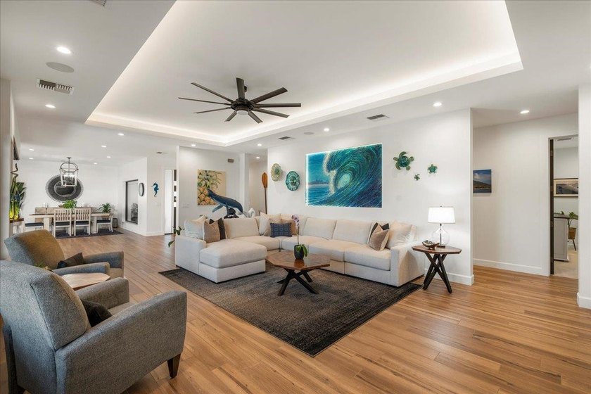Experience practical elegance in this thoughtfully designed - photo 24