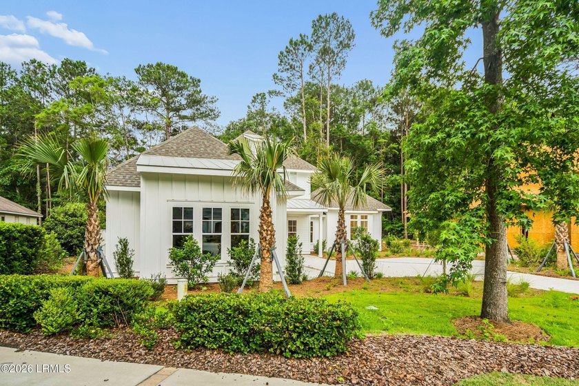 Brand new and move-in ready in the prestigious Berkeley Hall - photo 7