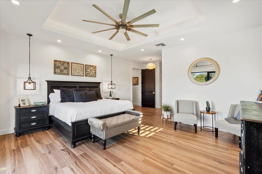 Experience practical elegance in this thoughtfully designed - photo 39