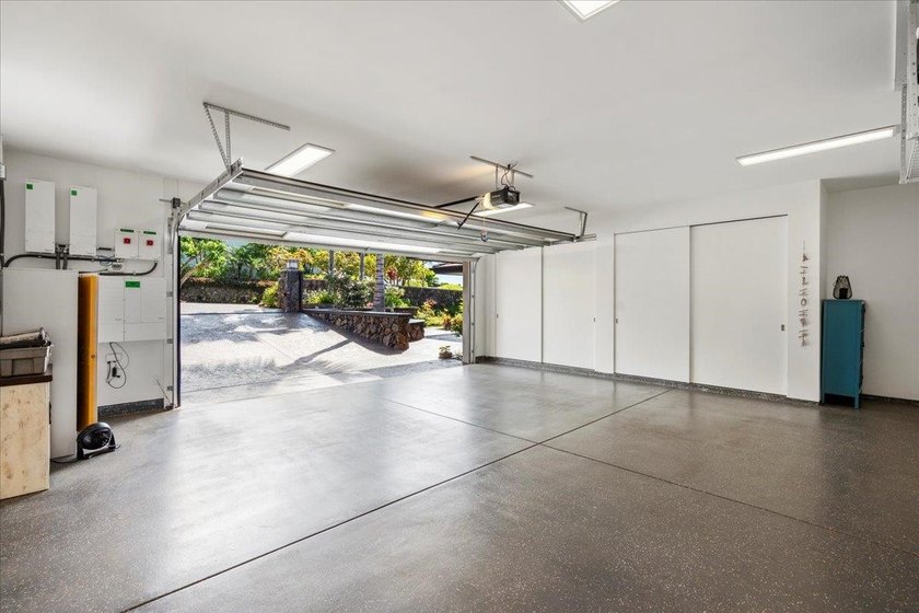 Experience practical elegance in this thoughtfully designed - photo 48