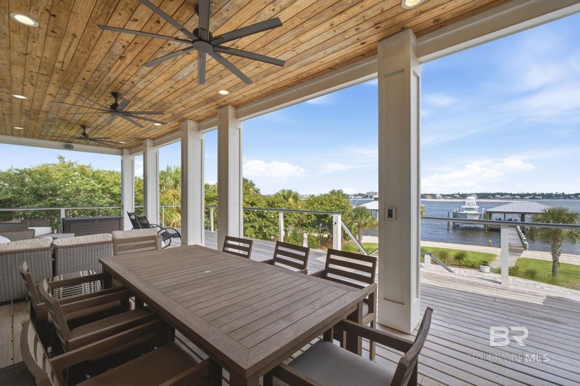 AN UNMATCHED ONO ISLAND LOCATION! Built in 2021, furnished - photo 50