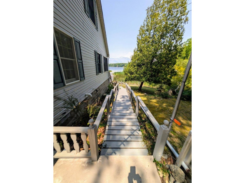 Welcome to your private Hamlin Lake retreat! This charming - photo 7