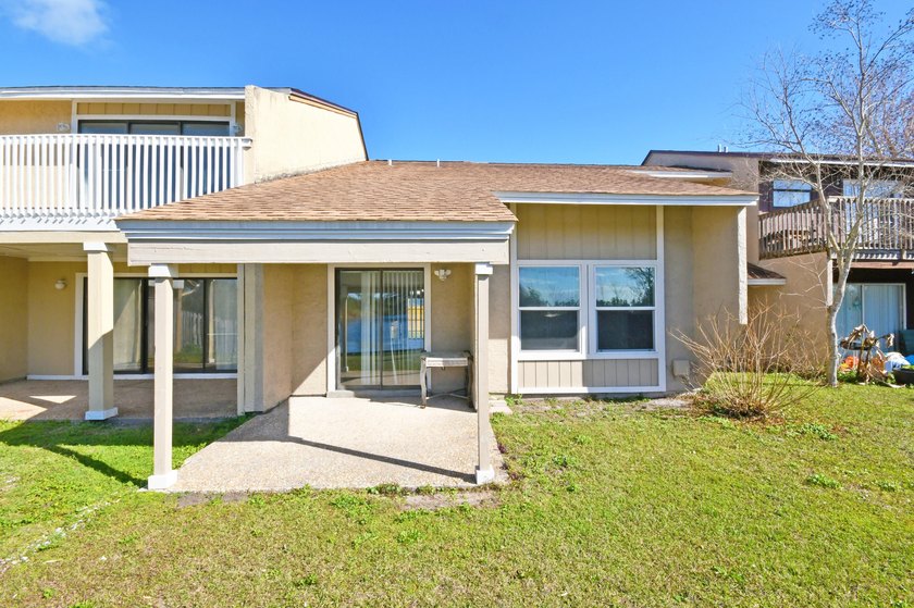 Welcome to 1824 Mallard Dr, Unit B, a well-maintained residence - photo 8