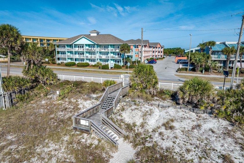 Charming 1BR/1BA condo with hallway bunks - sleeps 6! This makes - photo 34