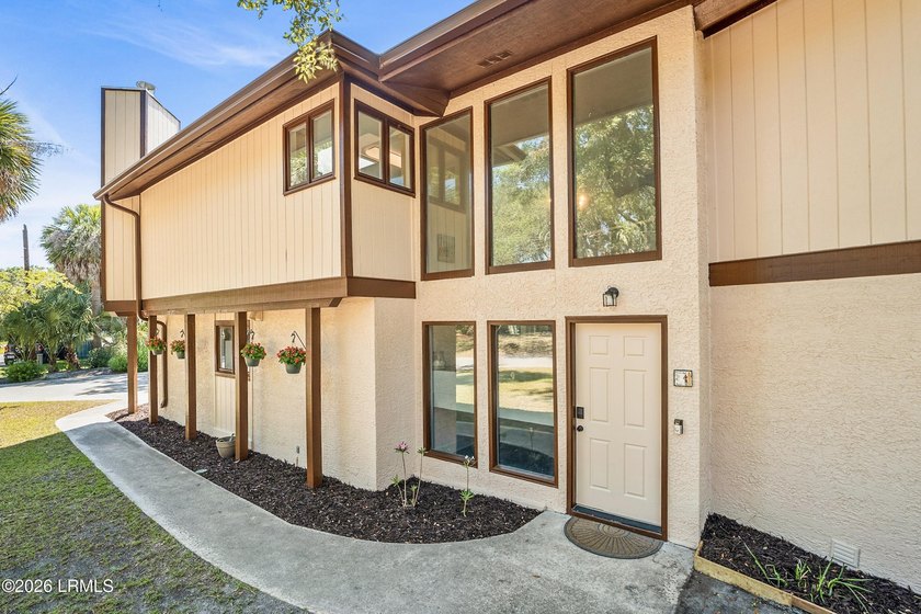 COMPLETELY REMODELED home steps away from beach access. Turnkey - photo 2