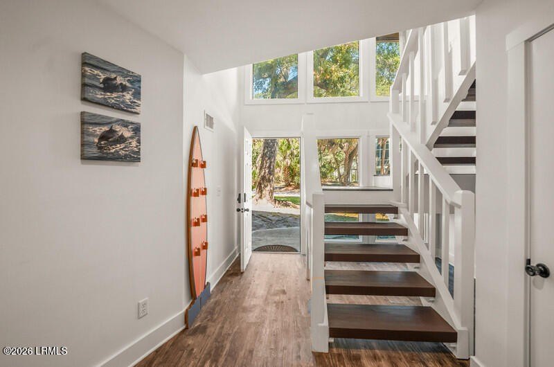 COMPLETELY REMODELED home steps away from beach access. Turnkey - photo 3