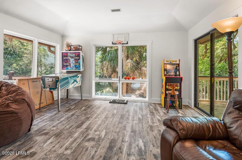 COMPLETELY REMODELED home steps away from beach access. Turnkey - photo 5