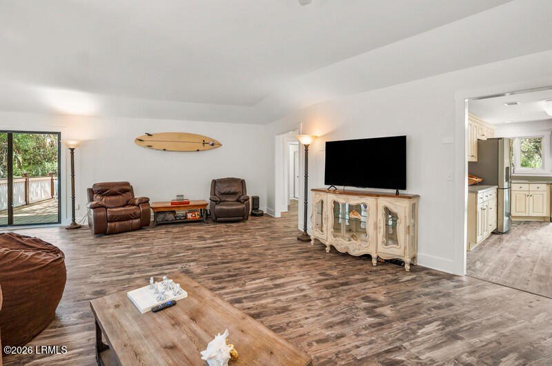 COMPLETELY REMODELED home steps away from beach access. Turnkey - photo 6