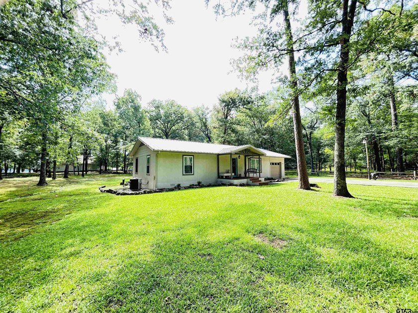 Charming Lake Community Retreat Just One Block from Beautiful - photo 13