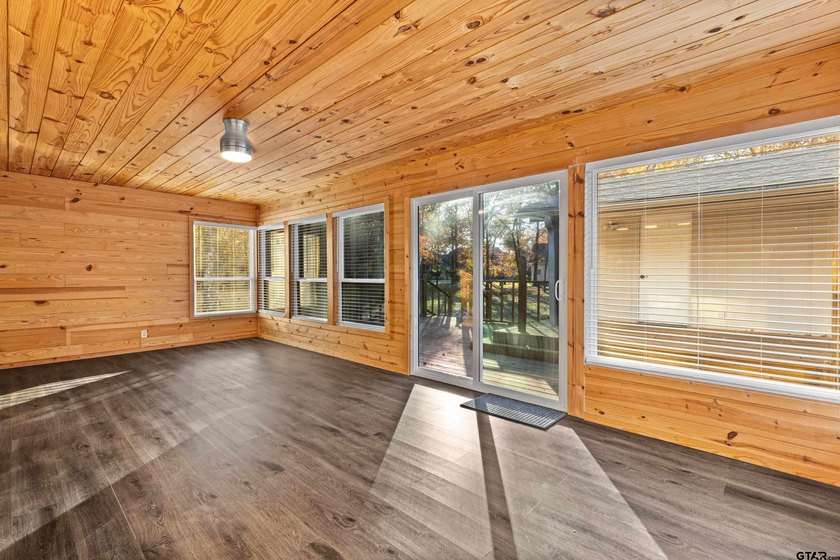Charming Lake Community Retreat Just One Block from Beautiful - photo 39
