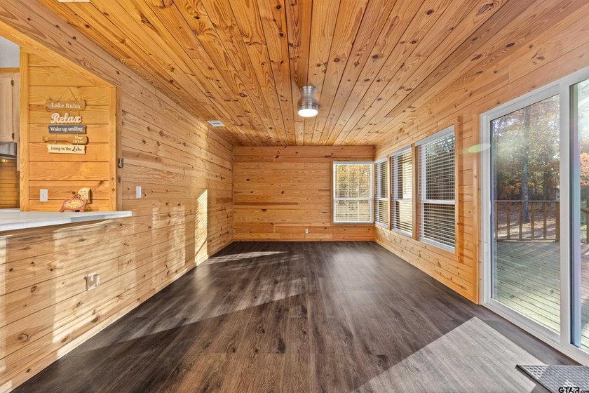 Charming Lake Community Retreat Just One Block from Beautiful - photo 40