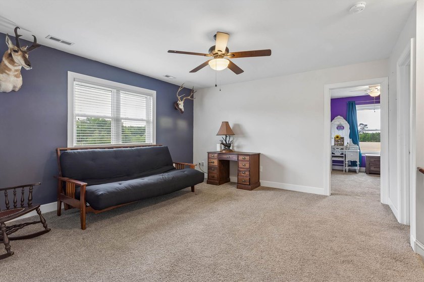 Welcome to this move-in ready Cape Cod situated on 5.12 scenic - photo 7