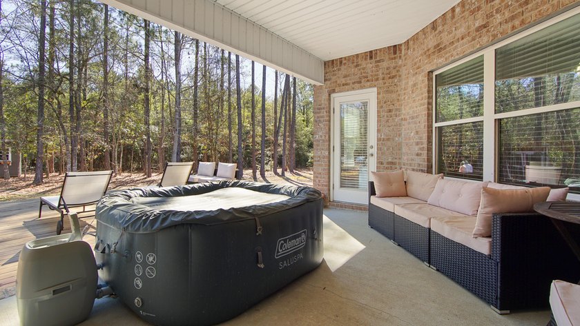 OVERSIZED LOT !! Take a look at this beautiful 3 bedroom, 2 bath - photo 7