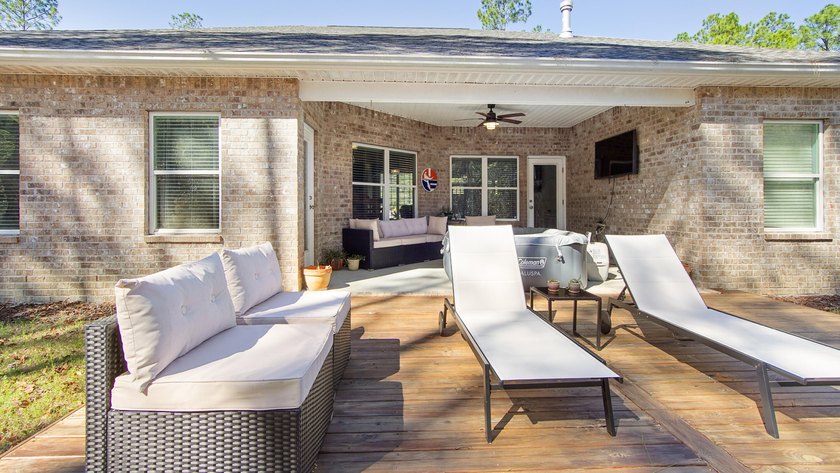 OVERSIZED LOT !! Take a look at this beautiful 3 bedroom, 2 bath - photo 8