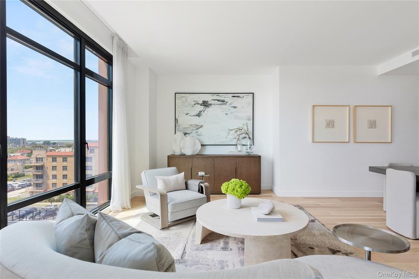 A luxury beach hotel-inspired condominium, The Boardwalk is a - photo 6