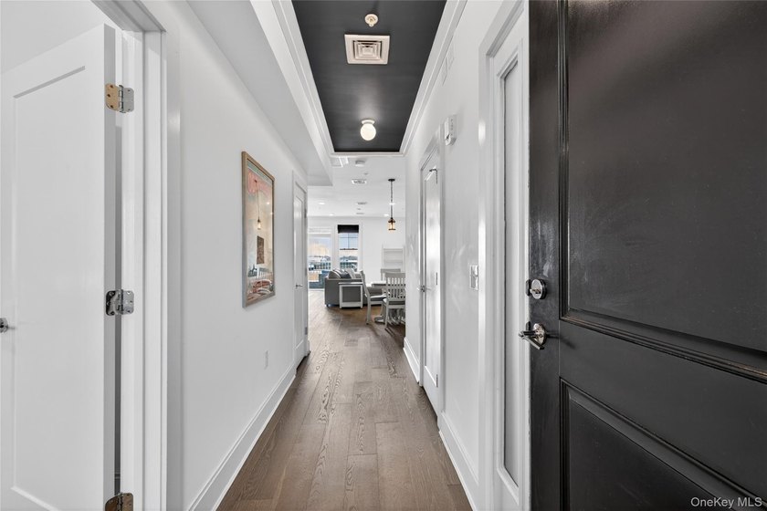 Waterfront Townhome | Balcony Water Views | Steps to LIRR | - photo 8