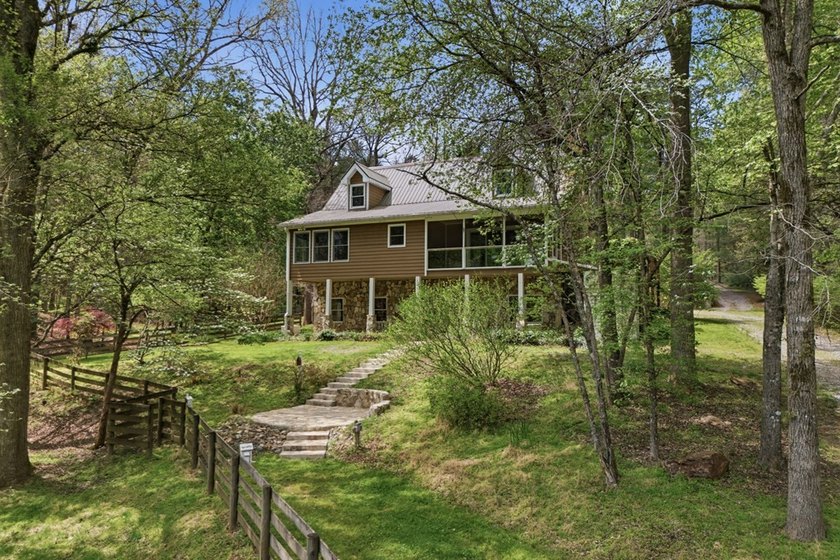 Private Unrestricted, fully fenced and 8.17-acre mini-farm - photo 17