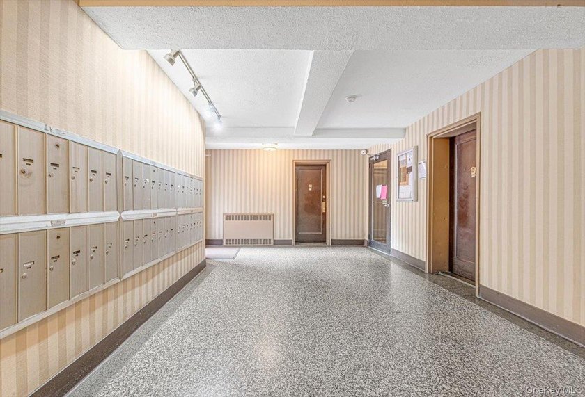 A Flexible Layout Your Pet Will Love Too at the Thurman Verona - photo 2