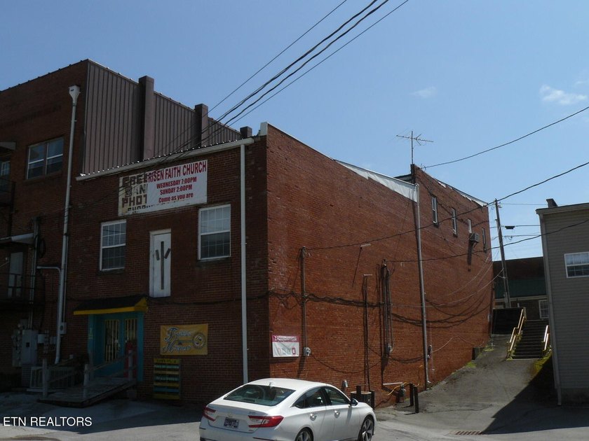 First time on the market, this building has entrance from Main - photo 3