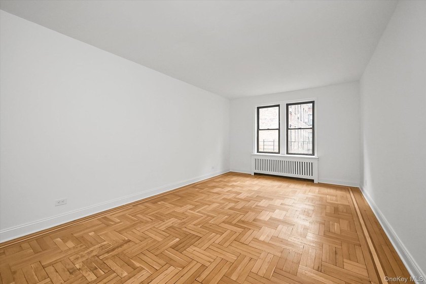 Welcome to 2685 Creston Avenue, Unit 4A - a beautifully updated - photo 5