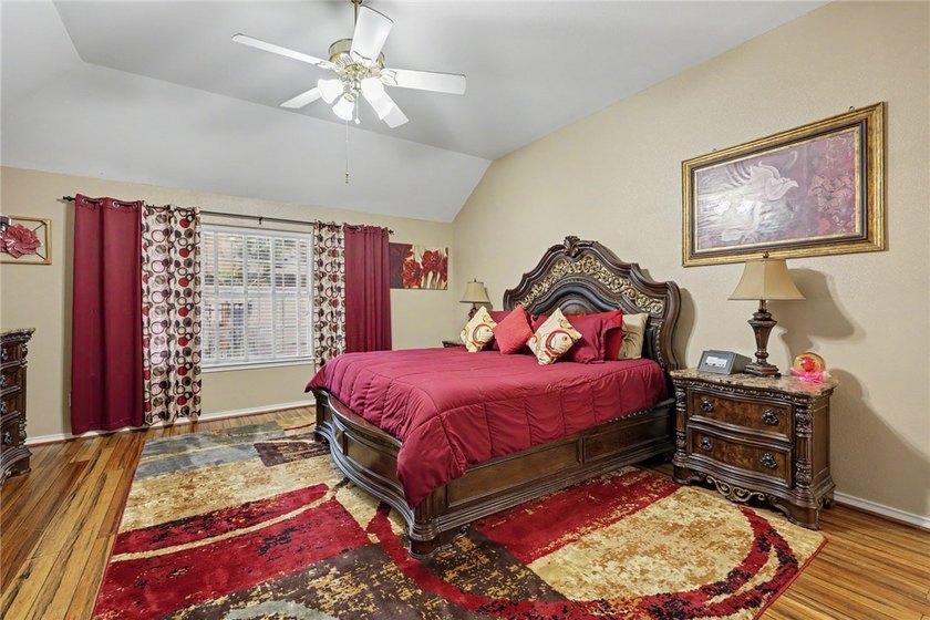 Welcome to this stunning Kings Crossing estate, perfectly - photo 23