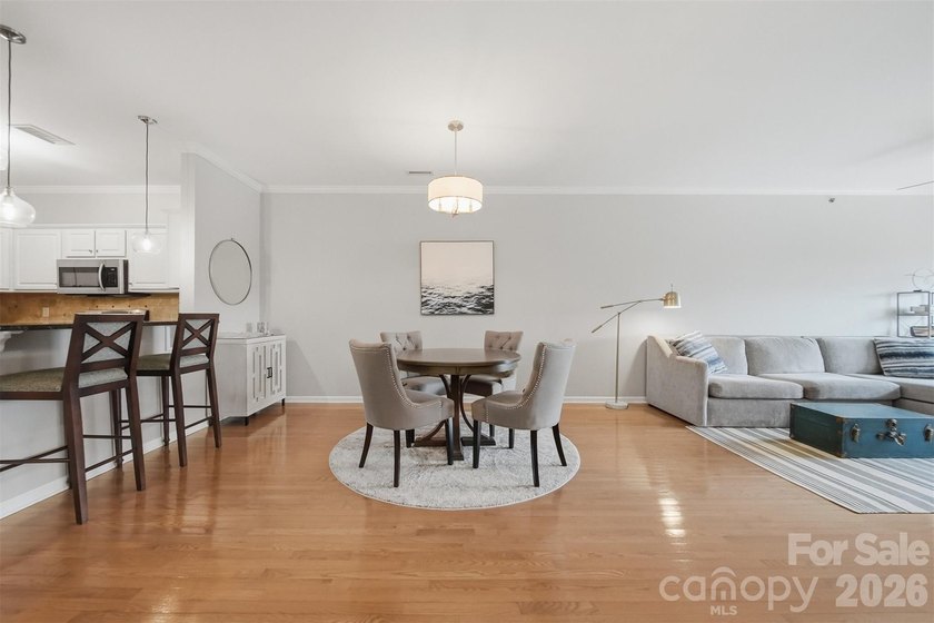 Fully furnished, one-level condominium located in the heart of - photo 4