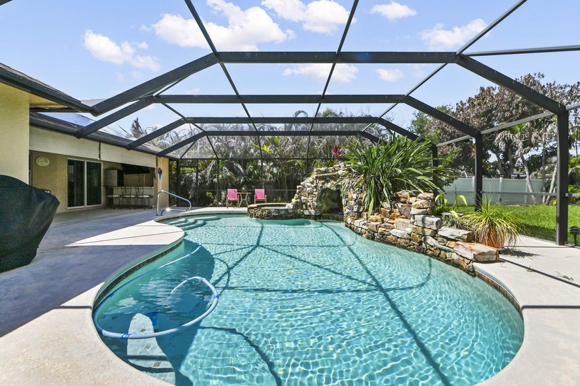 Welcome to 6178 NW Duke Circle, a spacious and inviting Port St - photo 30