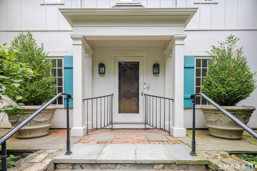 Privately sited in the heart of Greenfield Hill, this updated - photo 38