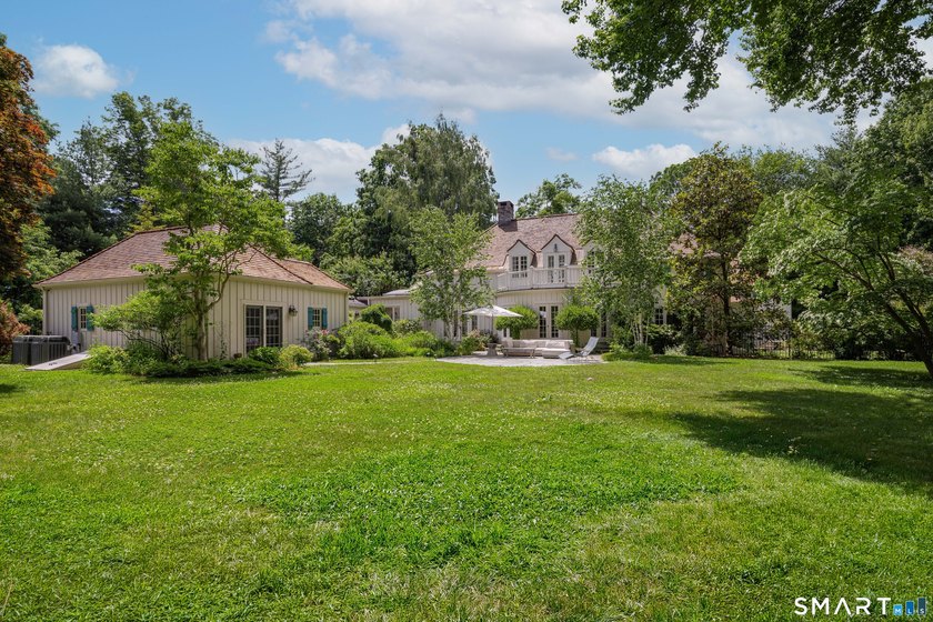 Privately sited in the heart of Greenfield Hill, this updated - photo 39