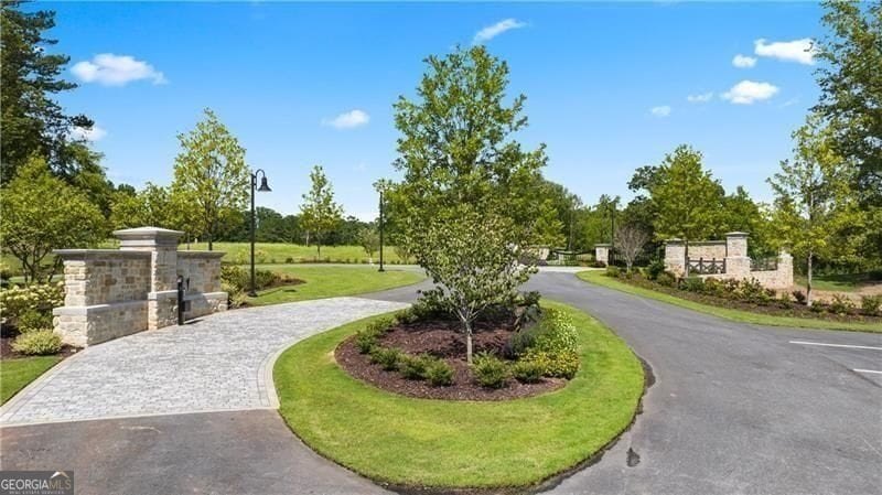 This inspiring 7.10-acre interior estate lot sits within an - photo 4