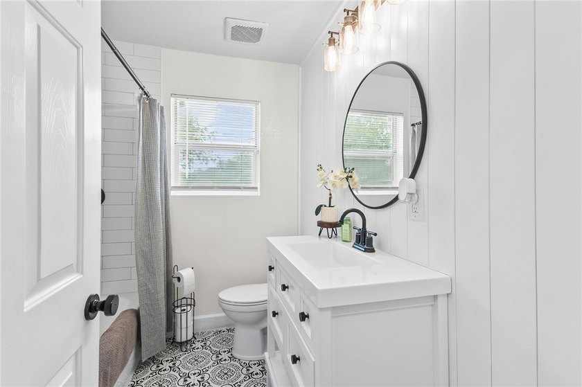 Move-in ready, fully furnished, and packed with opportunity this - photo 13