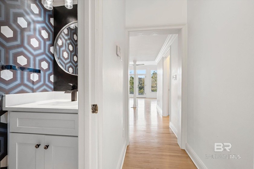 Experience the ultimate bayfront lifestyle with private - photo 10