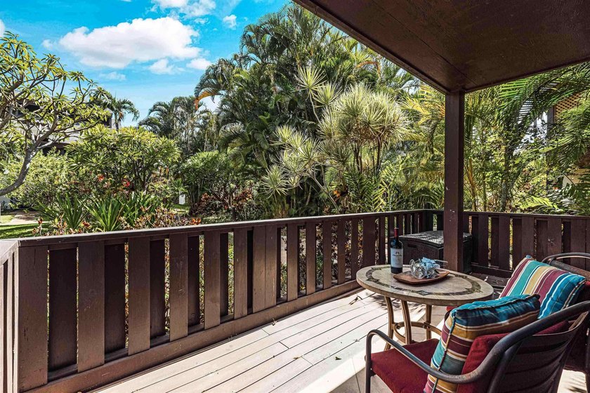 MOTIVATED TO SELL. Ground Floor. Garden Views. Right Across from - photo 11