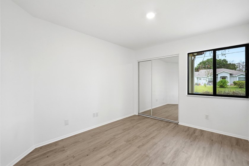 Charming and affordable 2-bedroom, 2-bath home in the heart of - photo 11