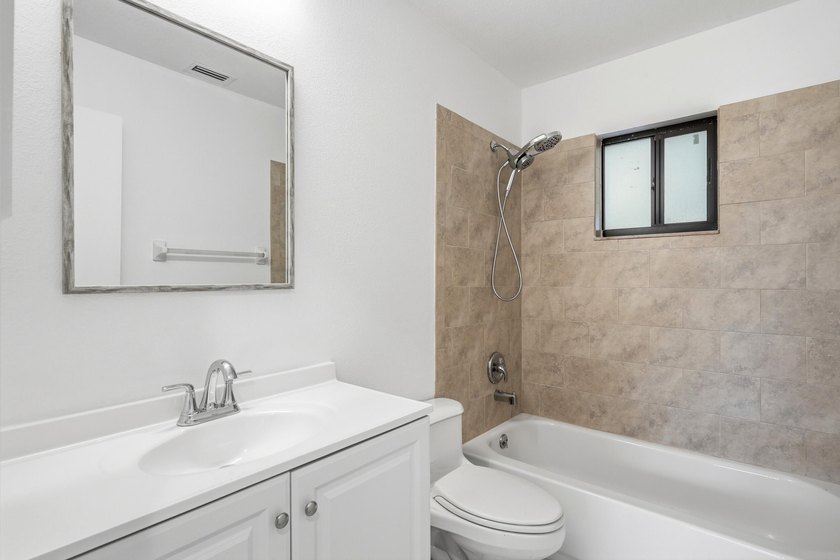 Charming and affordable 2-bedroom, 2-bath home in the heart of - photo 12