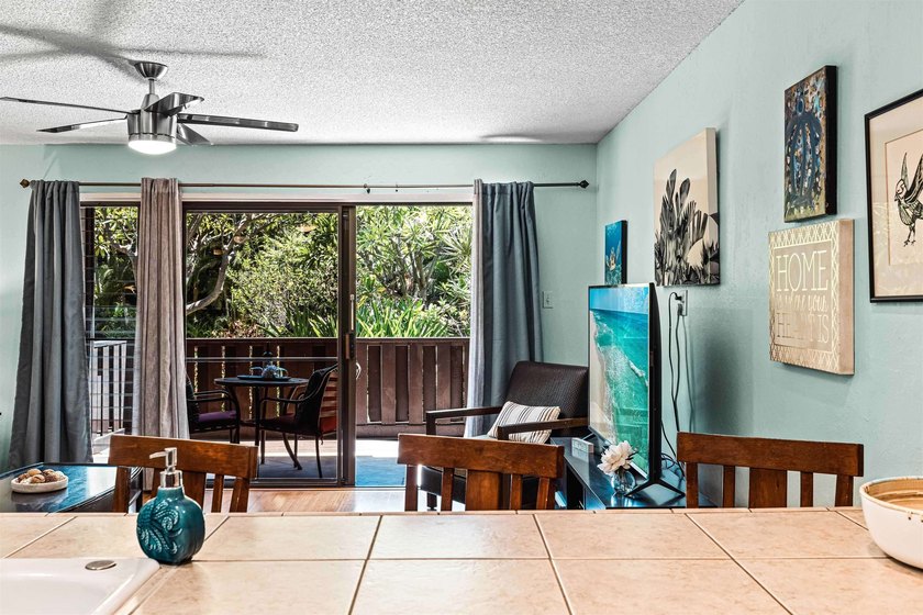 MOTIVATED TO SELL. Ground Floor. Garden Views. Right Across from - photo 16