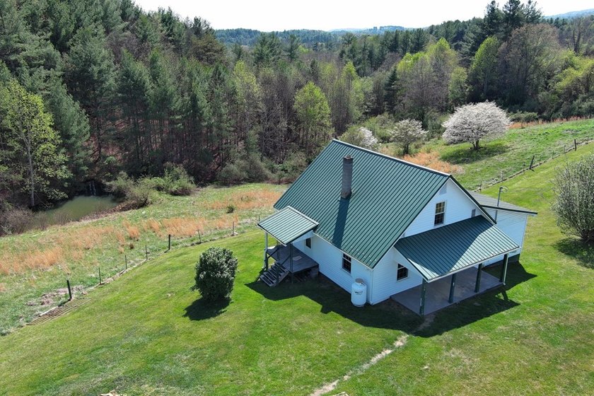 Cute Cottage on 4.59 ac with tons of potential for the buyer - photo 33