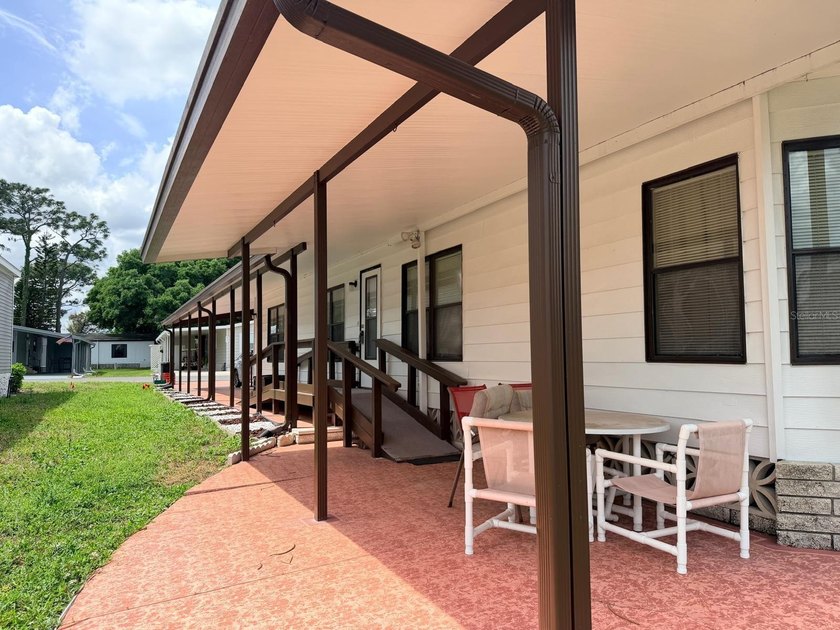 Outstanding opportunity !! LOCATION, LOCATION, LOCATION! This - photo 4