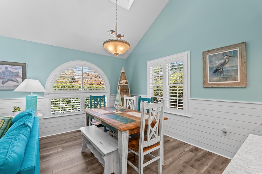 This Beautifully Decorated 2 bed 2 bath condo with loft, in - photo 16