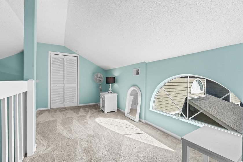 This Beautifully Decorated 2 bed 2 bath condo with loft, in - photo 31