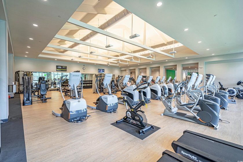 This Beautifully Decorated 2 bed 2 bath condo with loft, in - photo 36