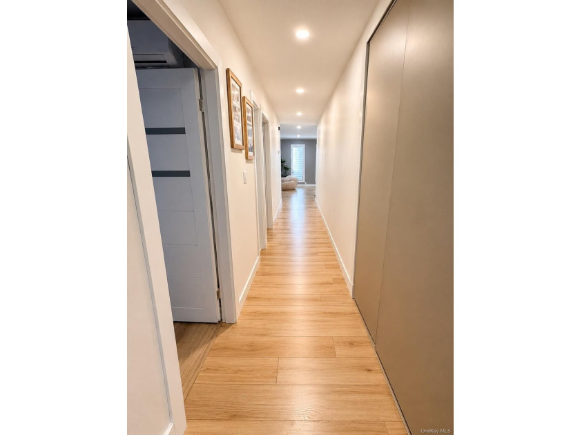 Welcome to this beautifully maintained home! Offering over 2,200 - photo 13