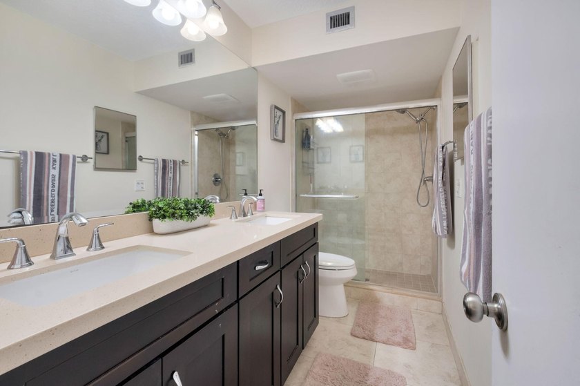 Discover your private oasis in the desirable Southwinds at - photo 22