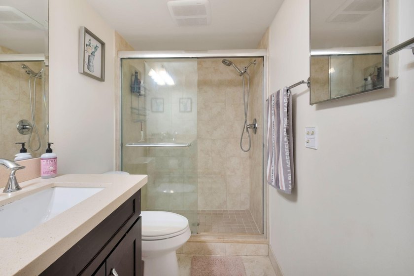 Discover your private oasis in the desirable Southwinds at - photo 23