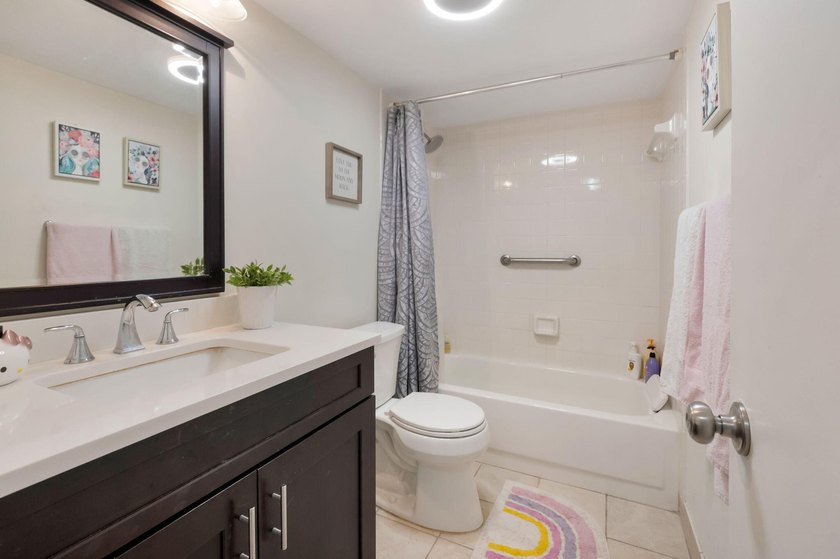 Discover your private oasis in the desirable Southwinds at - photo 27