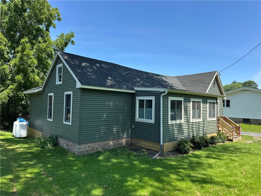 Welcome to 35 Bolton Avenue-a completely renovated, move-in - photo 3